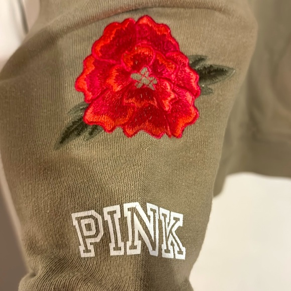 EUC VS Pink army green with embroidered flowers on sleeve oversized sweatshirt - Picture 2 of 4